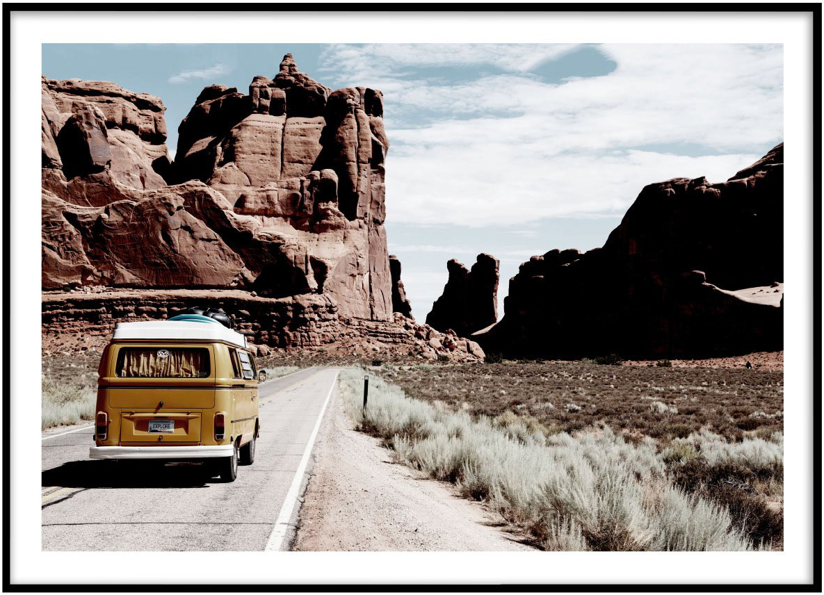 In the middle of nowhere 50x70